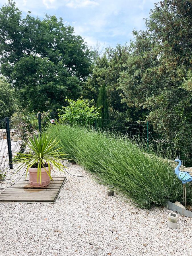 Chez Amali - Stielvolle Ferienwohnung In Der Provence Mit Terrasse Brignoles Exterior photo
